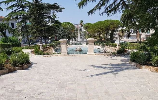 conversano, pouilles, interieur villa garibaldi